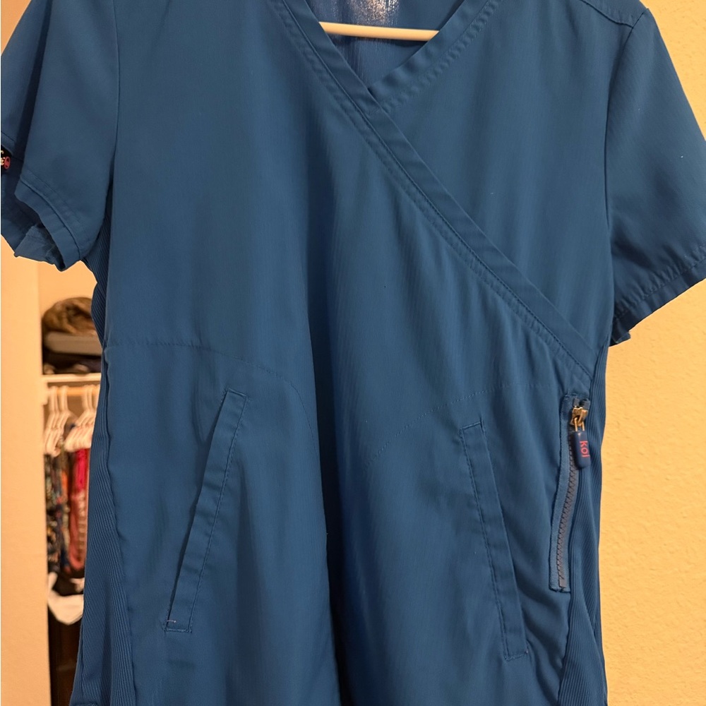 Koi Blue Wrap Short Sleeve Top
